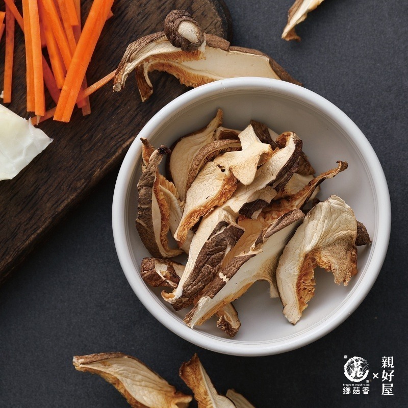 【鄉菇香 親好屋】有機冬菇切片60克 台灣在地 香菇 台中新社 有機冬菇 香氣 快速料理 快炒蒸煮 新鮮 呂健旭 香菇絲-細節圖5