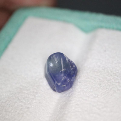 【艾爾莎寶石】【原礦】8.76ct 經典坦桑石 藍紫色! 天然無燒丹泉石 Tanzanite 黝廉石