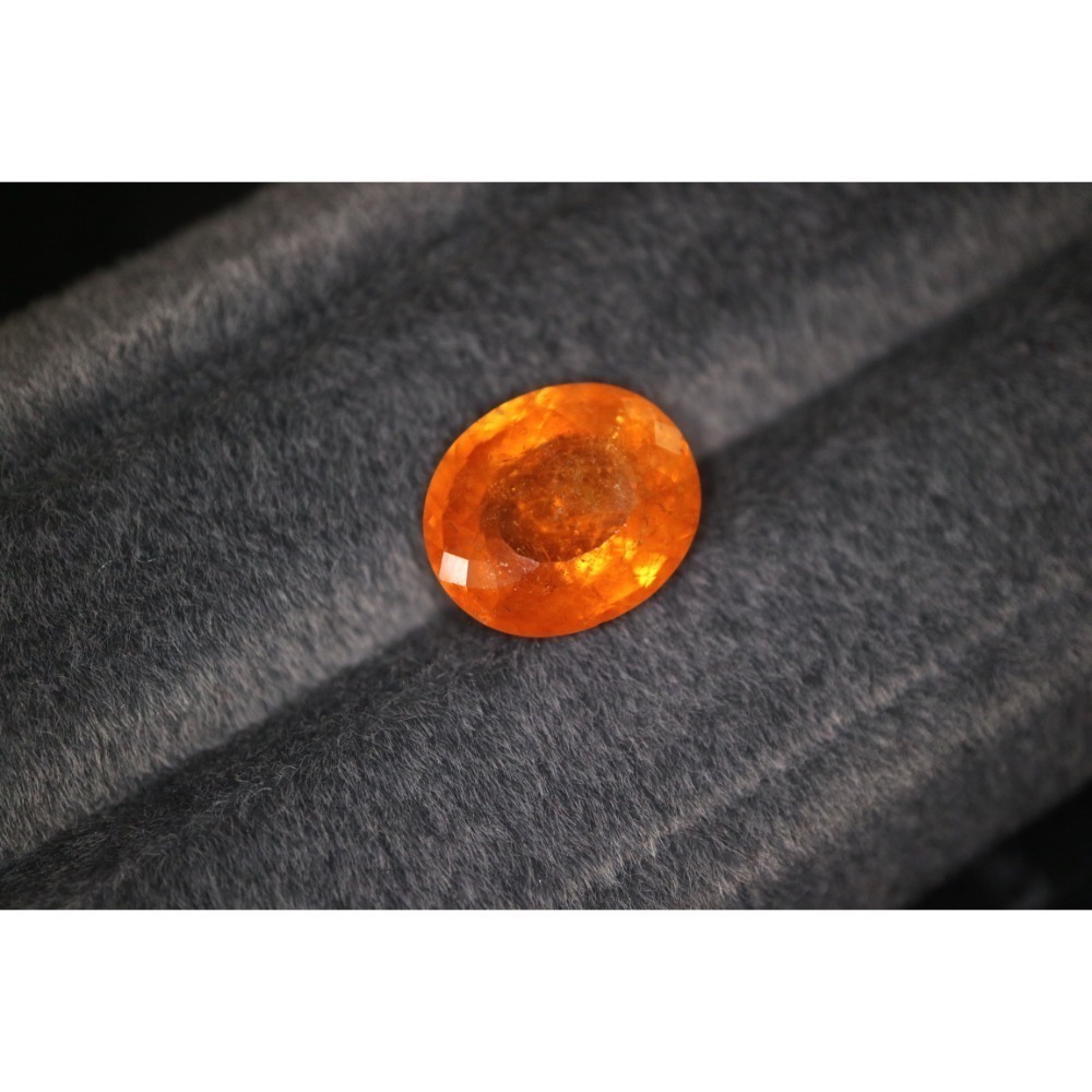 【艾爾莎寶石+】13.7ct 大顆的！正港芬達色！火光超強！天然無燒錳鋁榴石 Spessartite-細節圖2