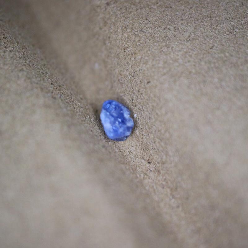 【艾爾莎寶石】【附成分分析書】【原礦】22分 越南鈷尖晶石 Cobalt Spinel 商業名稱藍小妖-細節圖2