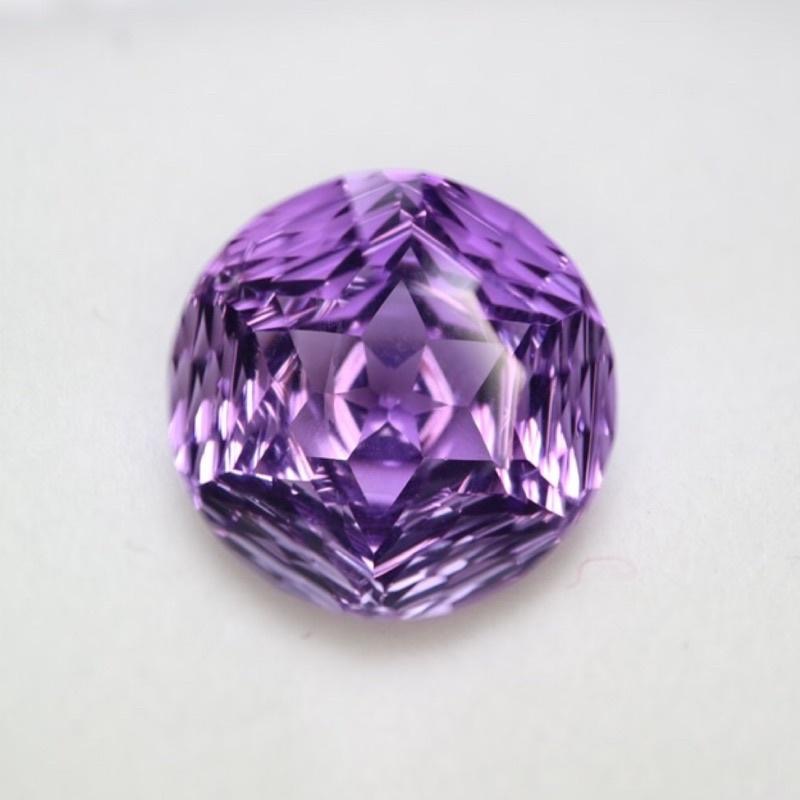 已售【艾爾莎寶石】10.41克拉 3D立體星星中還有星星！就是要不一樣！烏拉圭爆美 天然無燒紫水晶 Amethyst-細節圖2