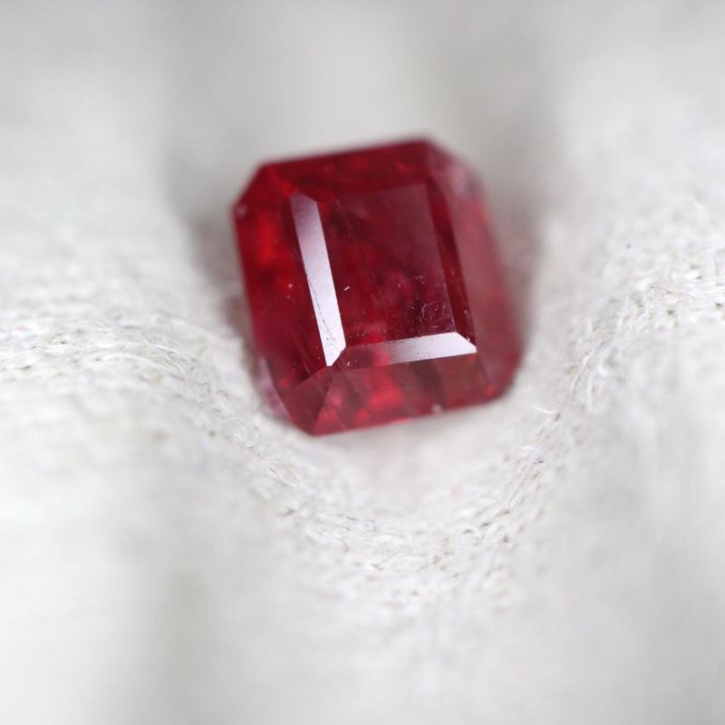 【艾爾莎寶石】1.11ct 天然無燒緬甸 紅寶尖晶石Spinel 濃郁艷紅色 火光超強淨度高-細節圖2