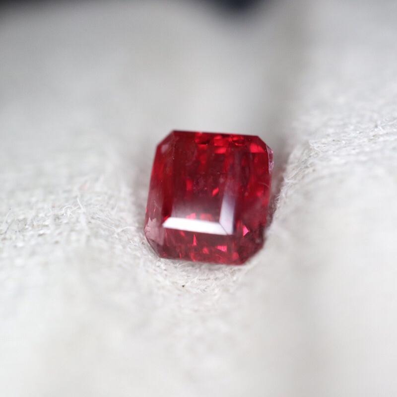 【艾爾莎寶石】1.11ct 天然無燒緬甸 紅寶尖晶石Spinel 濃郁艷紅色 火光超強淨度高-細節圖3