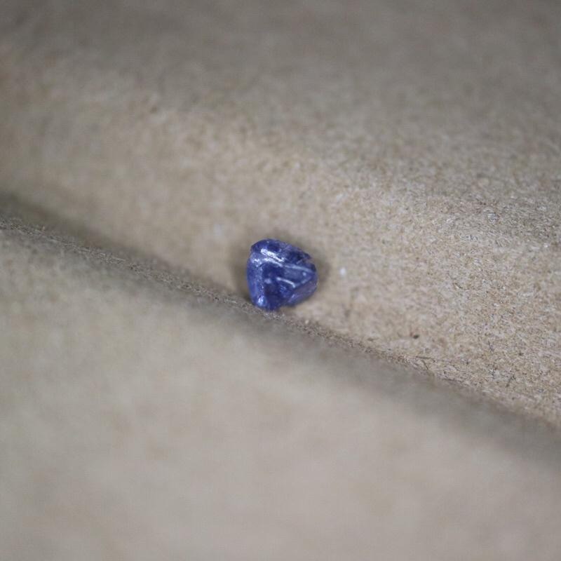 【艾爾莎寶石】【附成分分析書】【原礦】24分 越南鈷尖晶石 Cobalt Spinel 商業名稱藍小妖-細節圖3