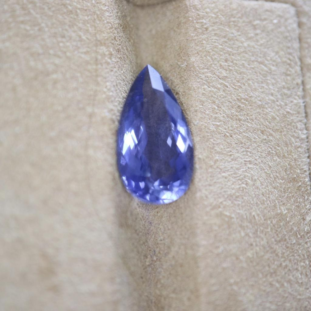 【艾爾莎寶石】4.52ct 頂級淨度IF! 色濃火光強！天然無燒 堇青石 Iolite-細節圖4