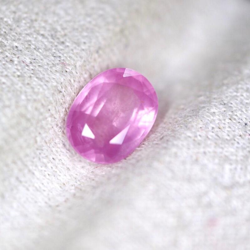 【艾爾莎寶石+】【附證】1.35ct 天然無燒 坦尚尼亞尖晶石Spinel 濃郁櫻花粉 火光超強淨度高-細節圖2
