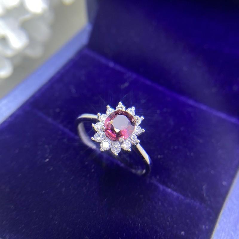 【艾爾莎寶石+】1.25ct 天然無燒玫瑰石榴石 Rhodolite 925銀鍍厚白K美戒-細節圖4