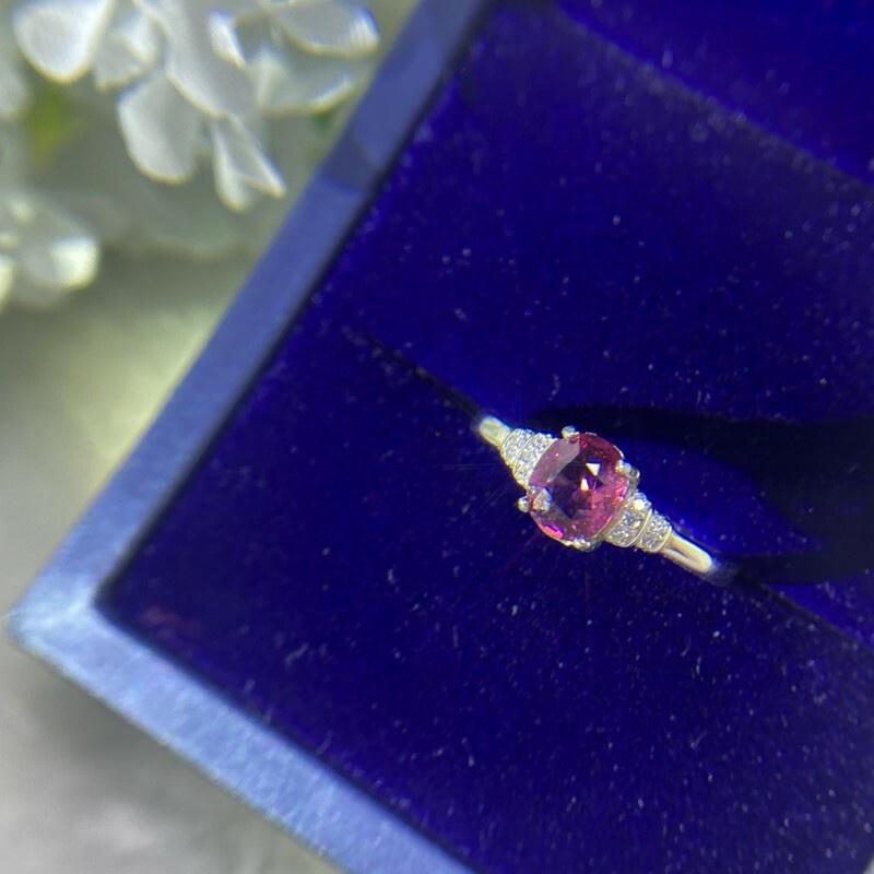 【艾爾莎寶石】1.05ct 天然無燒玫瑰石榴石 Rhodolite 925銀鍍厚白K美戒 國際圍12號活圍 免費調圍-細節圖2