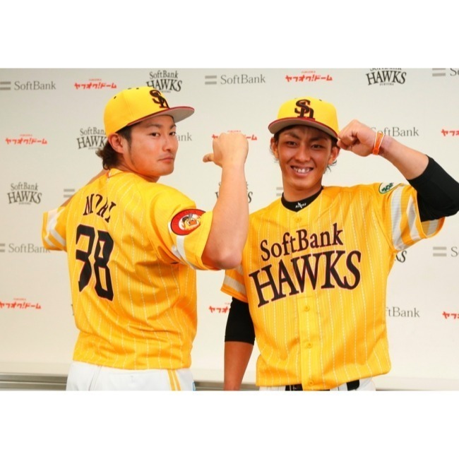 日本職棒 NPB 軟銀鷹 2015 鷹之祭典 熱男 應援球衣 黃色 S、L (罩衫 棒球 壘球 棒壘)-細節圖10