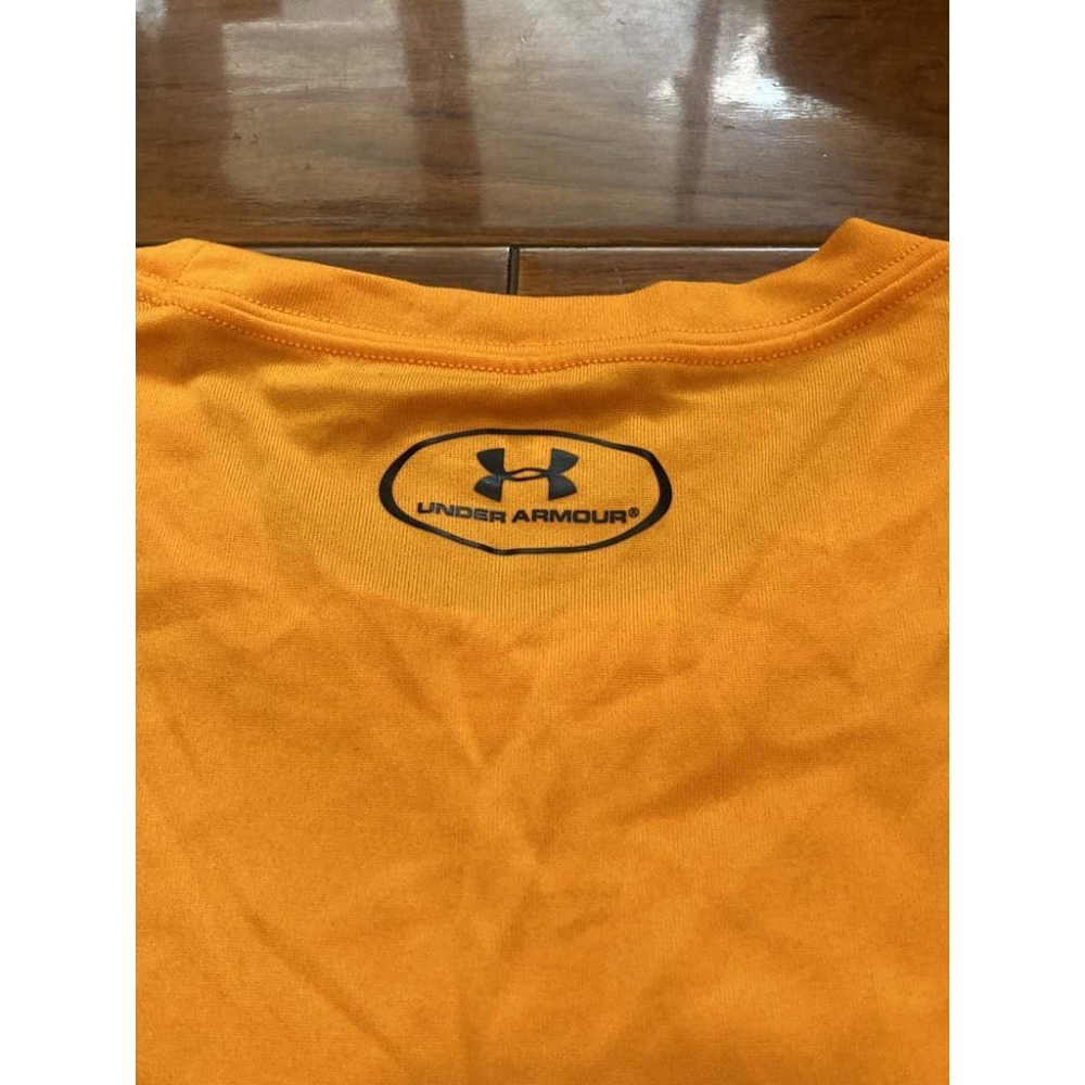 UA 日本職棒 讀賣巨人 橘 排汗上衣/練習衣 L (NPB 棒球 壘球 棒壘 巨人 Under Armour 短T)-細節圖4