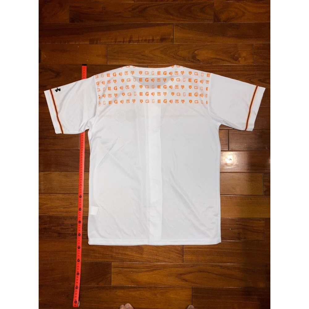 UA 日本職棒 讀賣巨人 85周年紀念 2019 應援球衣 L (罩衫 排汗 NPB 棒球 棒壘 巨人 讀賣 東京)-細節圖7