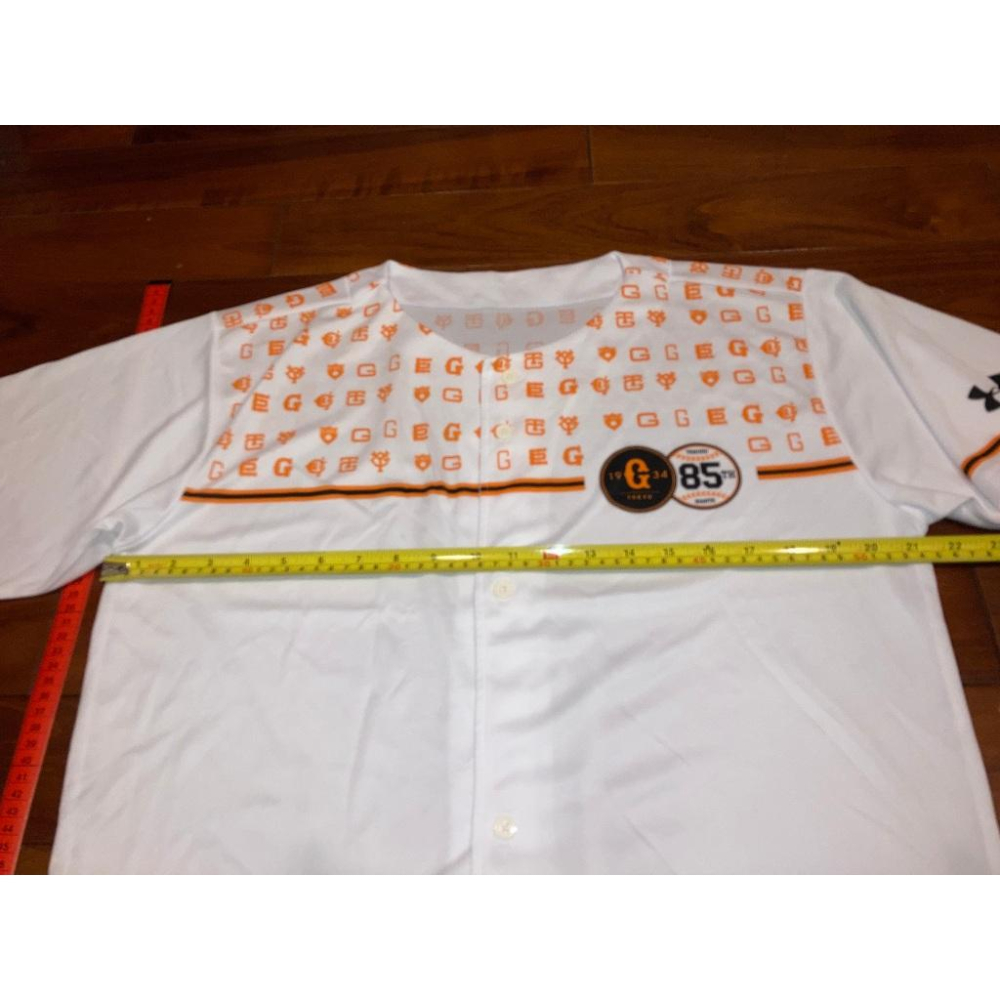 UA 日本職棒 讀賣巨人 85周年紀念 2019 應援球衣 L (罩衫 排汗 NPB 棒球 棒壘 巨人 讀賣 東京)-細節圖8