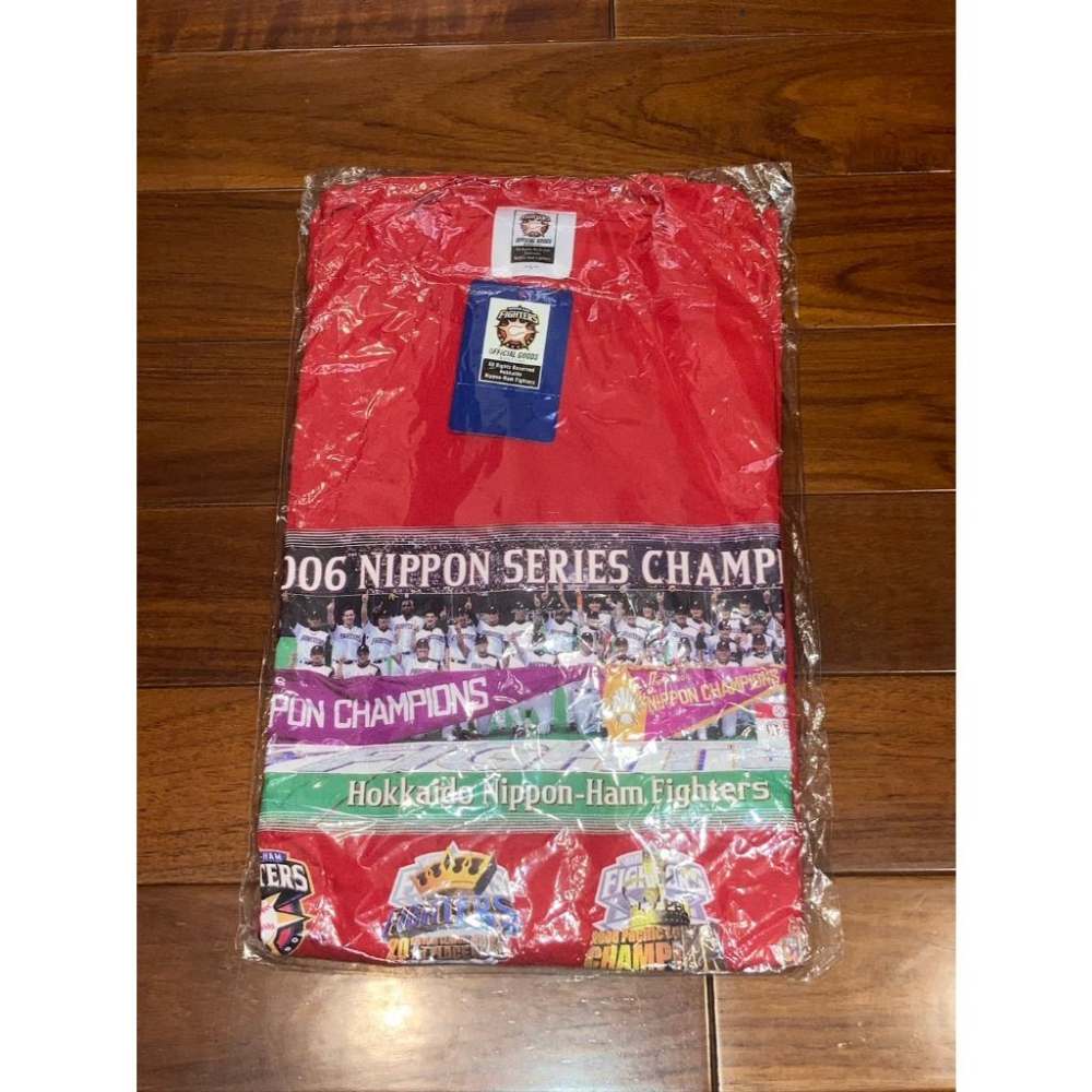 全新未穿 日本職棒 火腿鬥士 2006 日本一 優勝紀念 棉質上衣 L (冠軍 短T 球衣 NPB 棒球 棒壘 北海道)-細節圖7