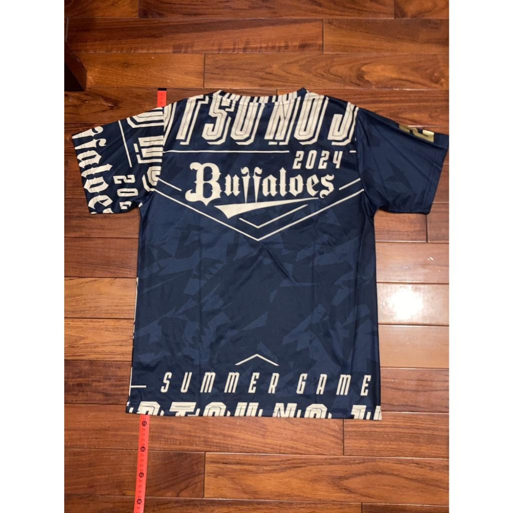 球員熱身同款! 日本職棒 歐力士猛牛 2024 大阪夏之陣 DESCENTE 短袖練習衣 L (NPB 棒球 短T 排汗-細節圖5