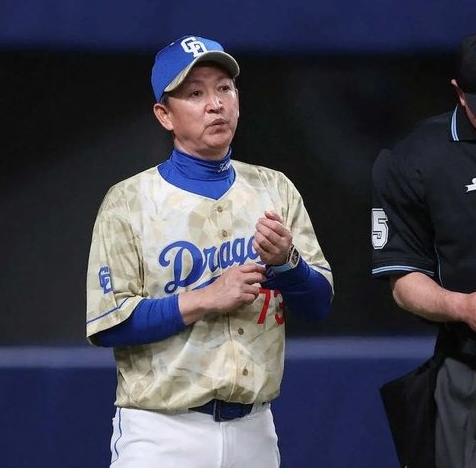 日本職棒 中日龍 2023 昇龍/昇竜 主題球衣 L (罩衫 球迷 NPB 棒球 棒壘 道奇 應援 升龍)-細節圖2