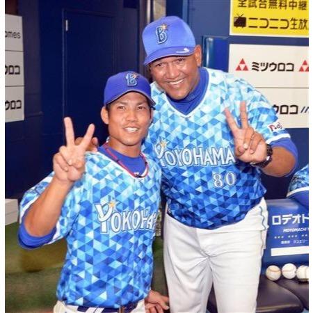 親筆簽名! 全電繡 日本職棒 橫濱DeNA 乙坂智 2016 星夜 STAR 球衣 (罩衫 NPB 棒球 刺繡 灣星)-細節圖8