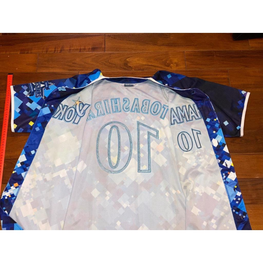 親筆簽名! 全電繡 日本職棒 橫濱DeNA灣星 戸柱恭孝 2017 星夜 STAR 球衣 (罩衫 棒球 刺繡 海灣)-細節圖6