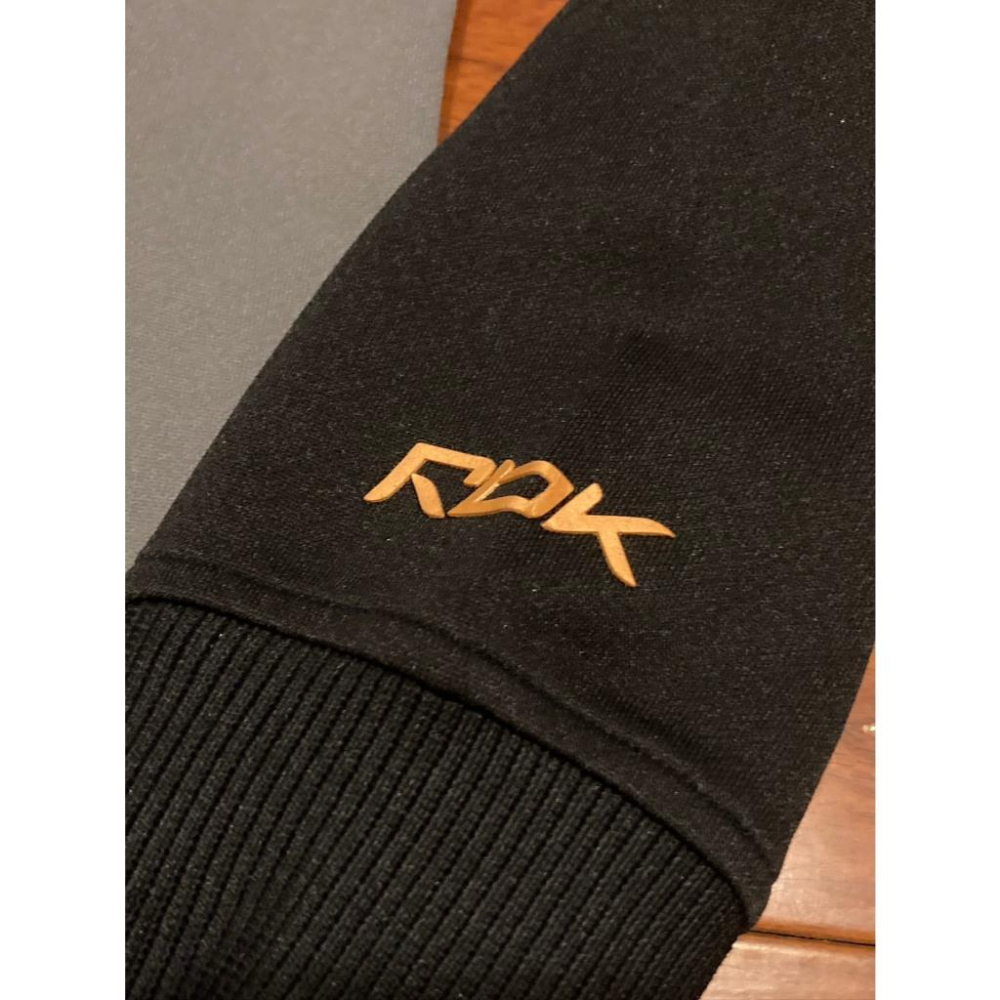 Reebok 黑+灰 運動外套/夾克 小尺寸S (風衣 防風 防曬 透氣 路跑 熱身 棒壘 足球 慢跑 籃球 銳步)-細節圖3