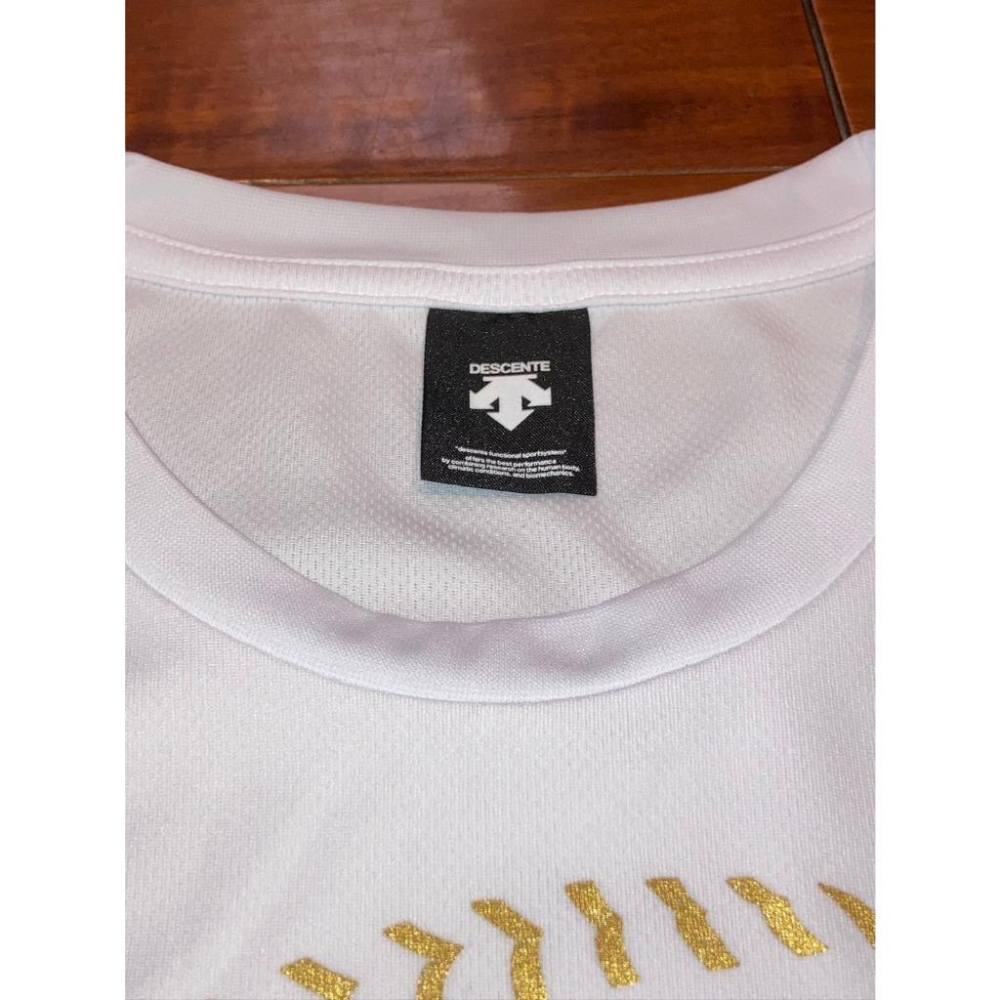 日本職棒 歐力士猛牛 2017 大阪十月任務 季後賽 排汗上衣 L 金字款 (練習衣 應援 NPB 棒球 短T 短袖)-細節圖4