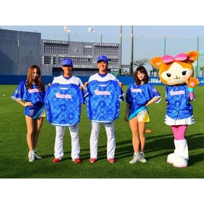 日本職棒 橫濱DeNA 2017 女孩節 女性專屬 應援球衣 (罩衫 日職 NPB 男友衣 棒球 灣星 女生)-細節圖2
