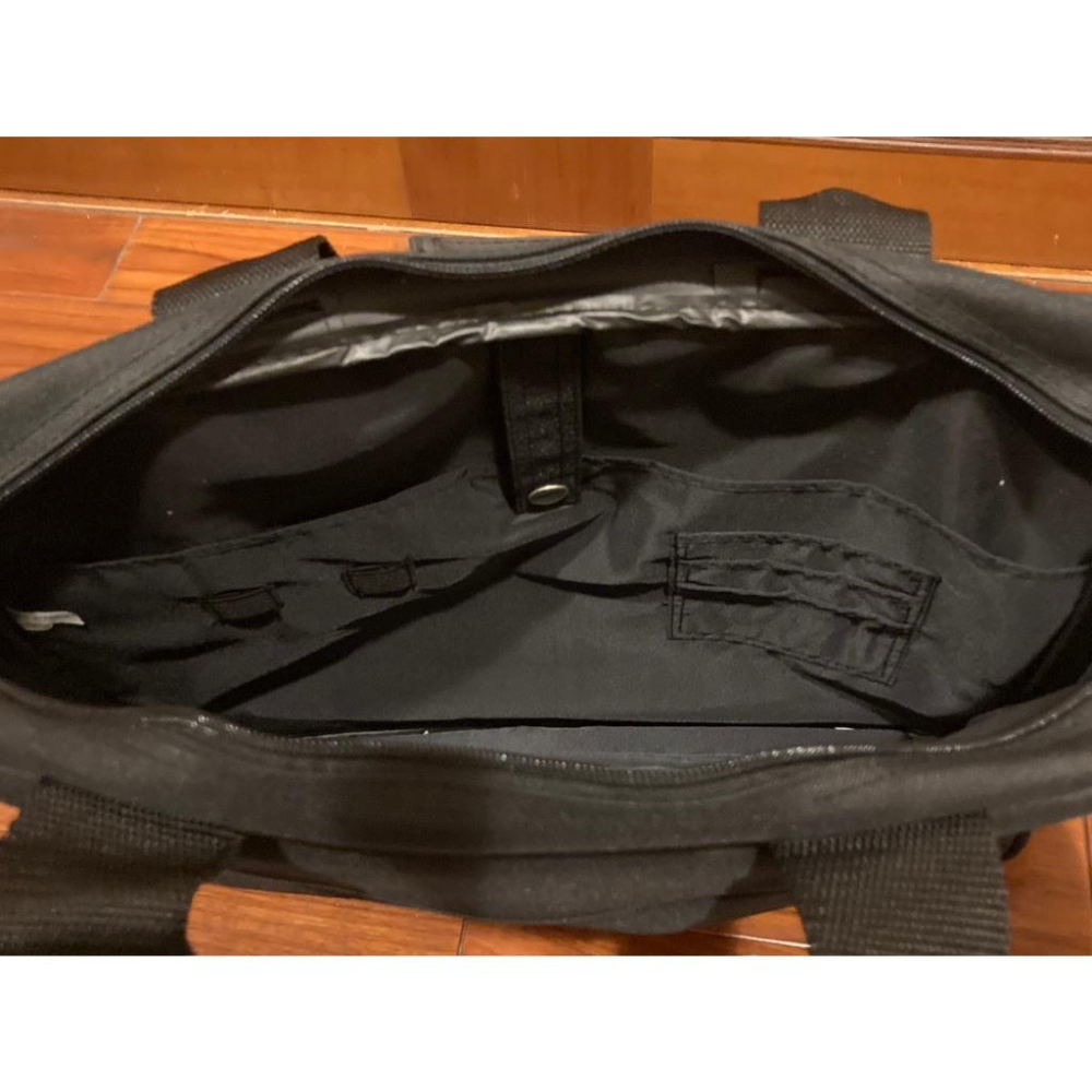 日本職棒 讀賣巨人 電繡 黑色 商務公事包/電腦包 (提袋 手提包 日職 NPB 棒球 棒壘 巨人 刺繡 側肩包 隨身包-細節圖3