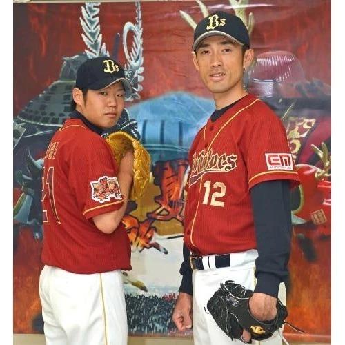 日本職棒 歐力士猛牛 電繡款 2012 大阪夏之陣 金邊+銀字款 應援球衣 L (罩衫 日職 NPB 棒球 棒壘 刺繡)-細節圖4