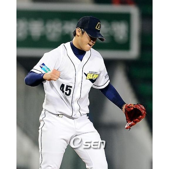 韓國職棒 斗山熊 全電繡 2001冠軍臂章 應援球衣 L (KBO 棒球 刺繡 罩衫 南韓 網格 洞洞 優勝)-細節圖2