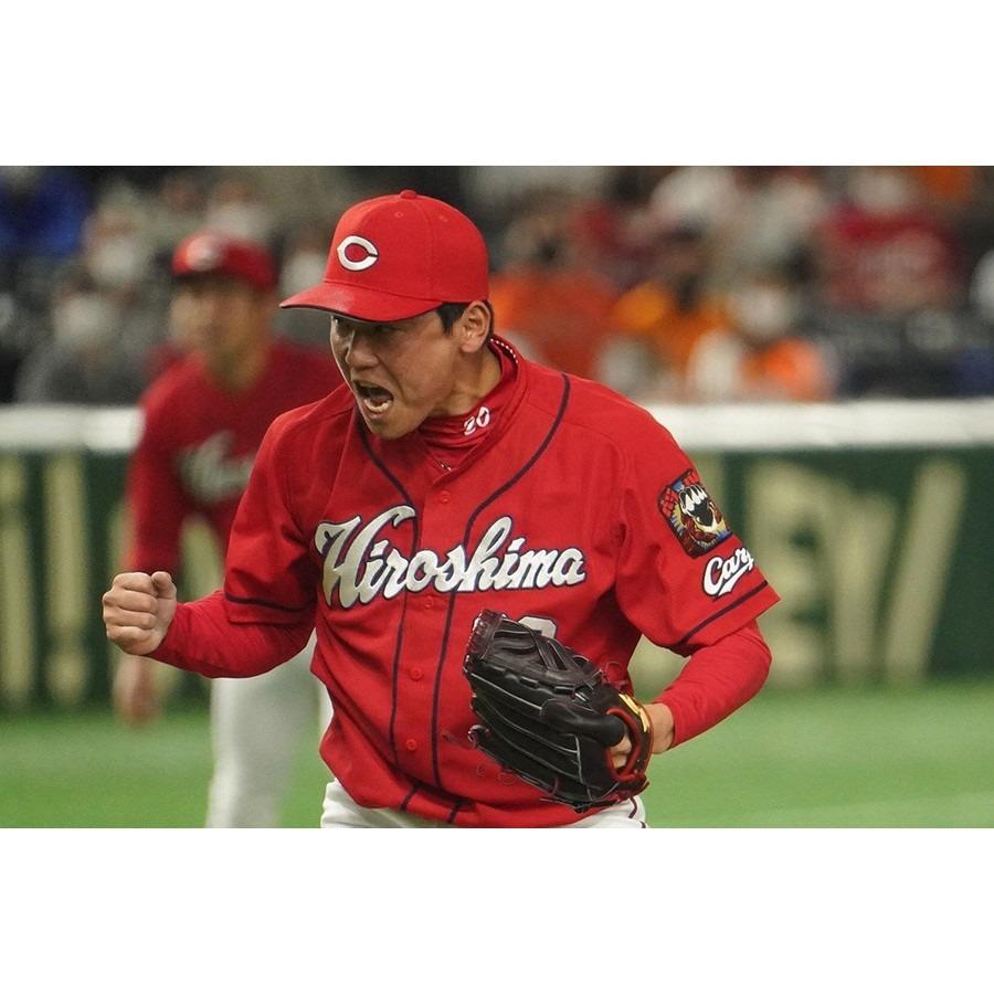 日本職棒 廣島鯉魚 2021 栗林良吏 26救援 球隊新人紀錄 紀念上衣 M(NPB 棒球 棒壘 短T)-細節圖2