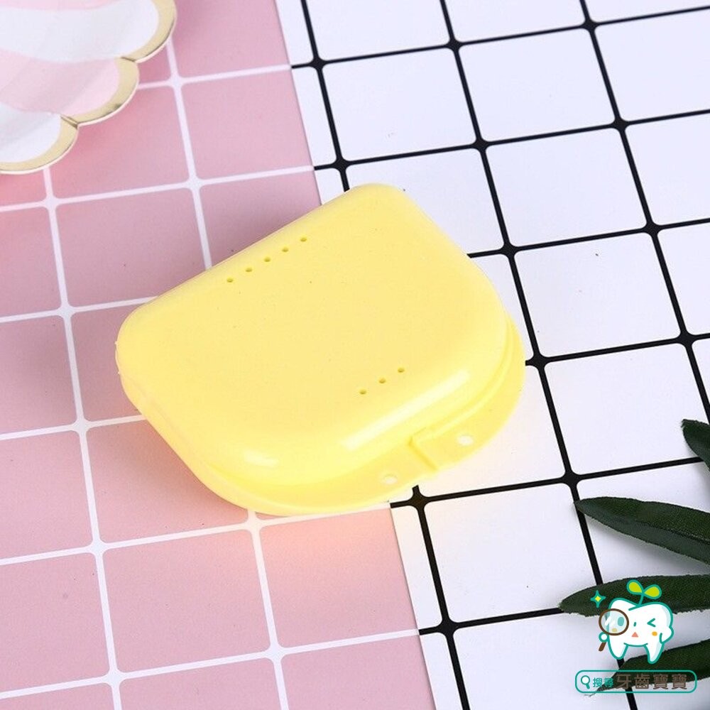 【買一送一隨機】外出攜帶透氣盒 一入 牙套、維持器、活動假牙盒-細節圖9