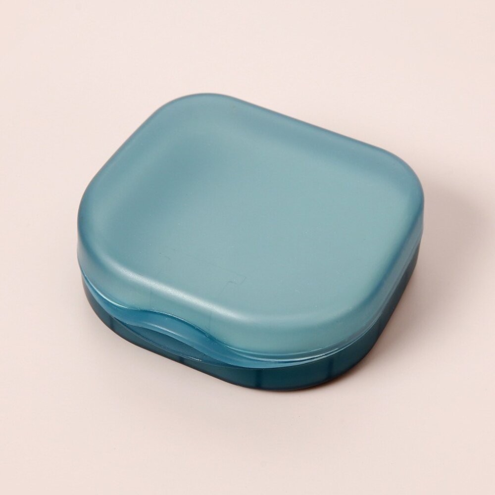 【新款】外出用 透明牙套 維持器 專用收納盒一入(含墊)(四色可挑選)-規格圖4