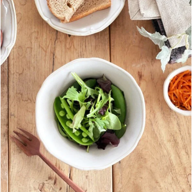 日本製 美濃燒 白瓷花瓣 陶瓷深碗｜大容量 沙拉 水果 湯品 -細節圖4