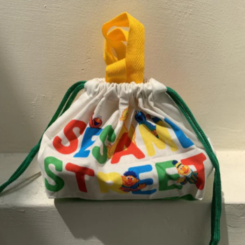 芝麻街便當袋 | 午餐袋 束口袋 收納袋 Skater  Bu媽你好-細節圖2