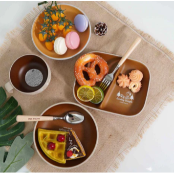 日本製造 史努比 snoopy木紋 奶茶色 圓盤 湯碗 分隔盤 | 日本製木質色露營餐盤組  Bu媽你好-細節圖6