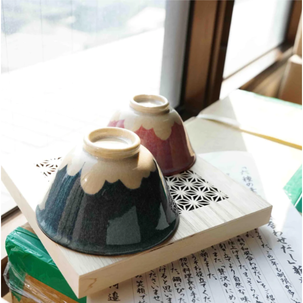 現貨 日本製 Rokuro Blut＇s 六魯 富士山 飯碗｜陶瓷碗 餐碗 對碗 Bu媽你好-細節圖4