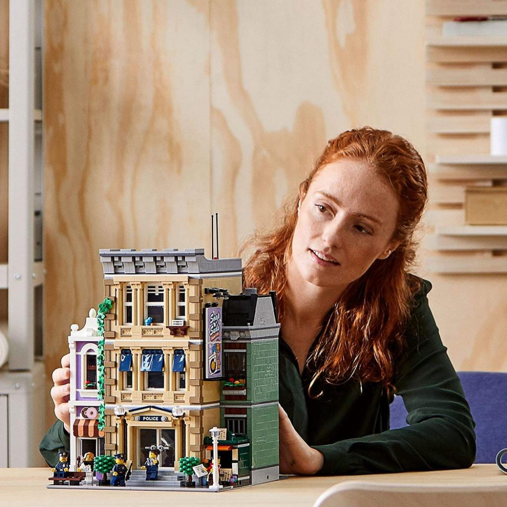 [大王機器人] 樂高 LEGO 10278 警察局-細節圖3