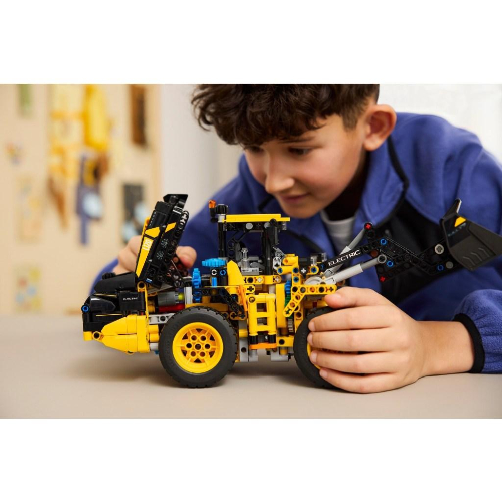[大王機器人]LEGO 42209 Volvo L120 Electric 輪式裝載機 樂高® 科技 Technic系列-細節圖5