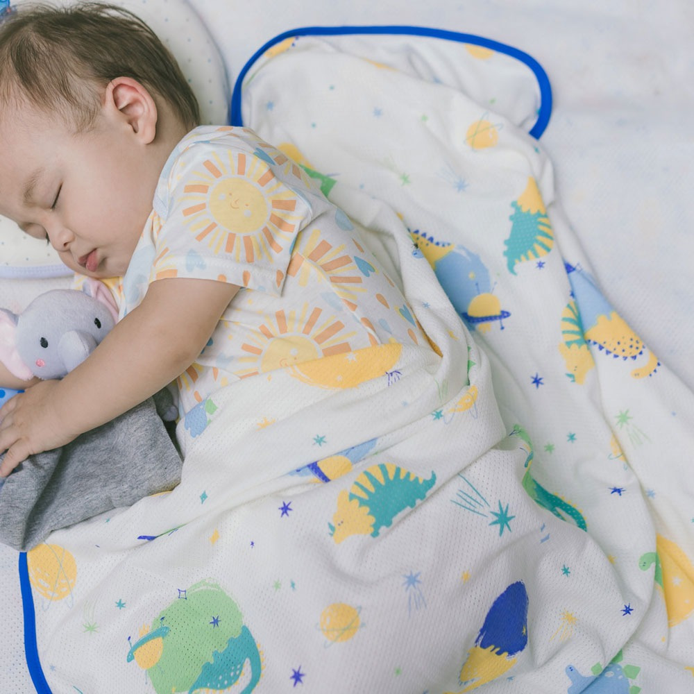 【NewStar明日之星】輕盈透氣洞洞毯 (透氣孔設計) 嬰幼兒必備 加大款100*90CM-細節圖3