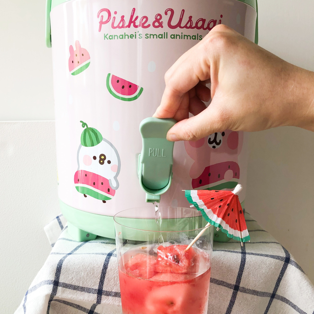 (現貨各一)卡娜赫拉☆行動飲料桶☆水果茶款/西瓜款【特價每款900元】卡娜赫拉的小動物/郊遊/露營/飲料桶/全新/出清-細節圖9