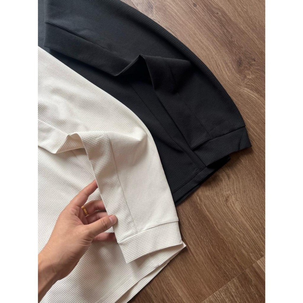 【季得運動】On昂跑 Climate Shirt 休閒運動健身 半拉式長T  黑色 米白＊M-3XL。50908C-細節圖5