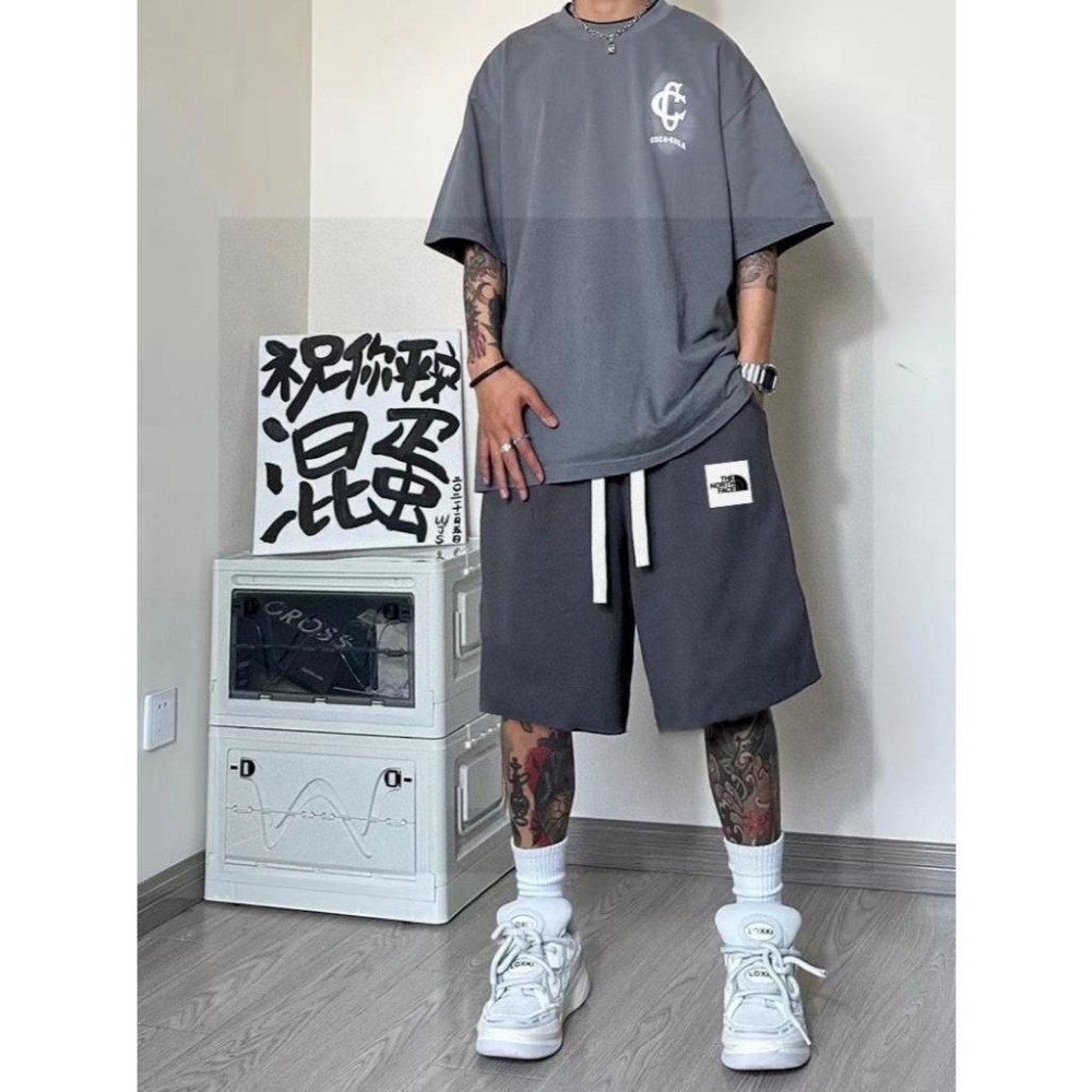 【季得運動】THE NORTH FACE 北面基本方形印花 男女同款短褲 *黑 灰*M-XL。509145B-細節圖4