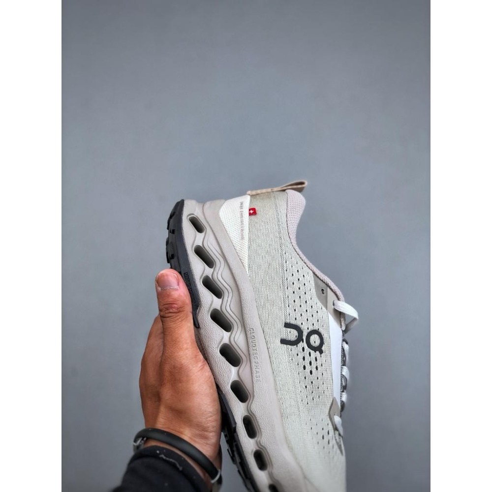 【季得運動】On Cloudsurfer Trail 2全新綜合體能訓練運動鞋 灰白*EU36-46。509137D-細節圖7