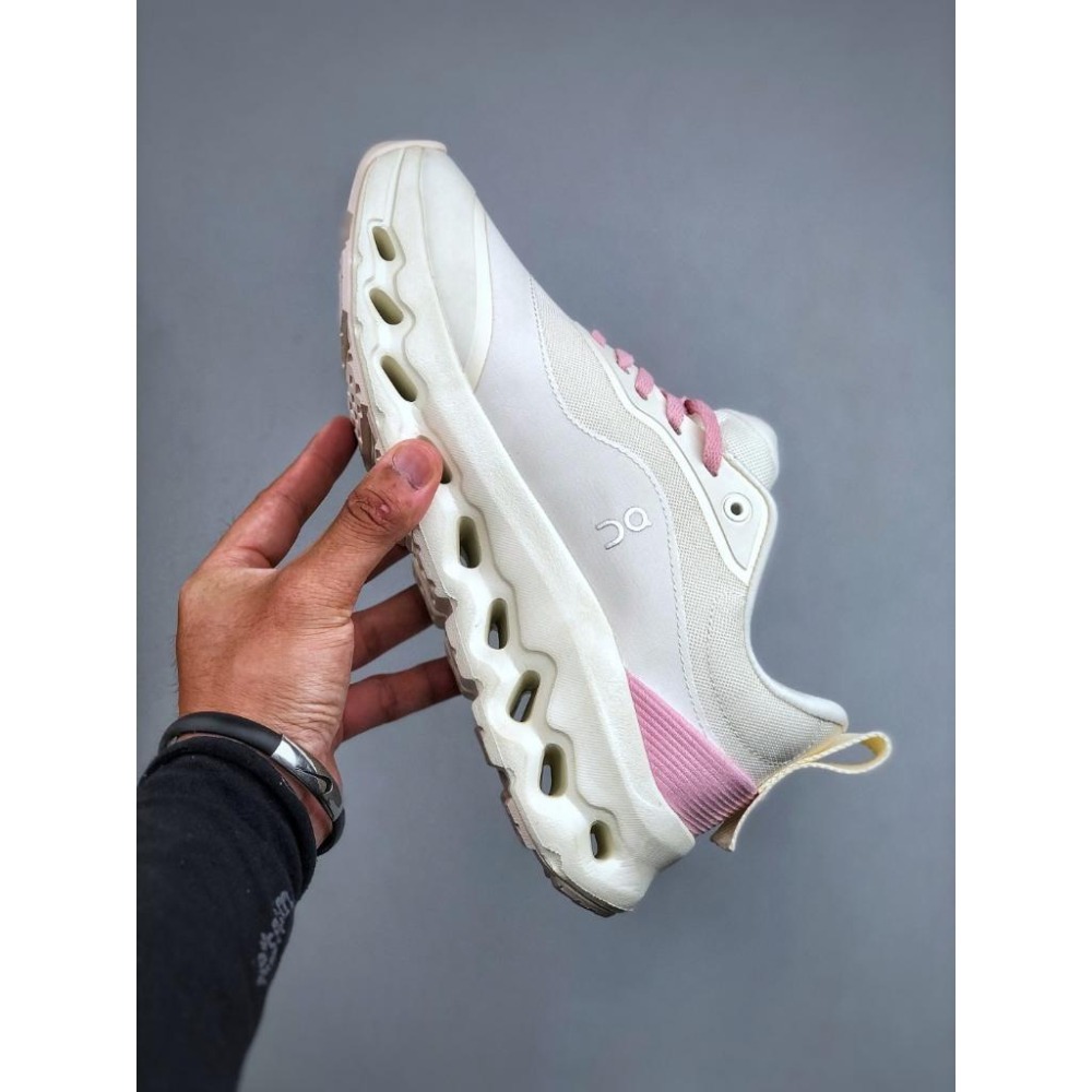 【季得運動】On昂跑 CLOUDTILT 2.0 戶外街頭LOEWE 聯名跑步鞋 *EU36-40。50969D-細節圖5