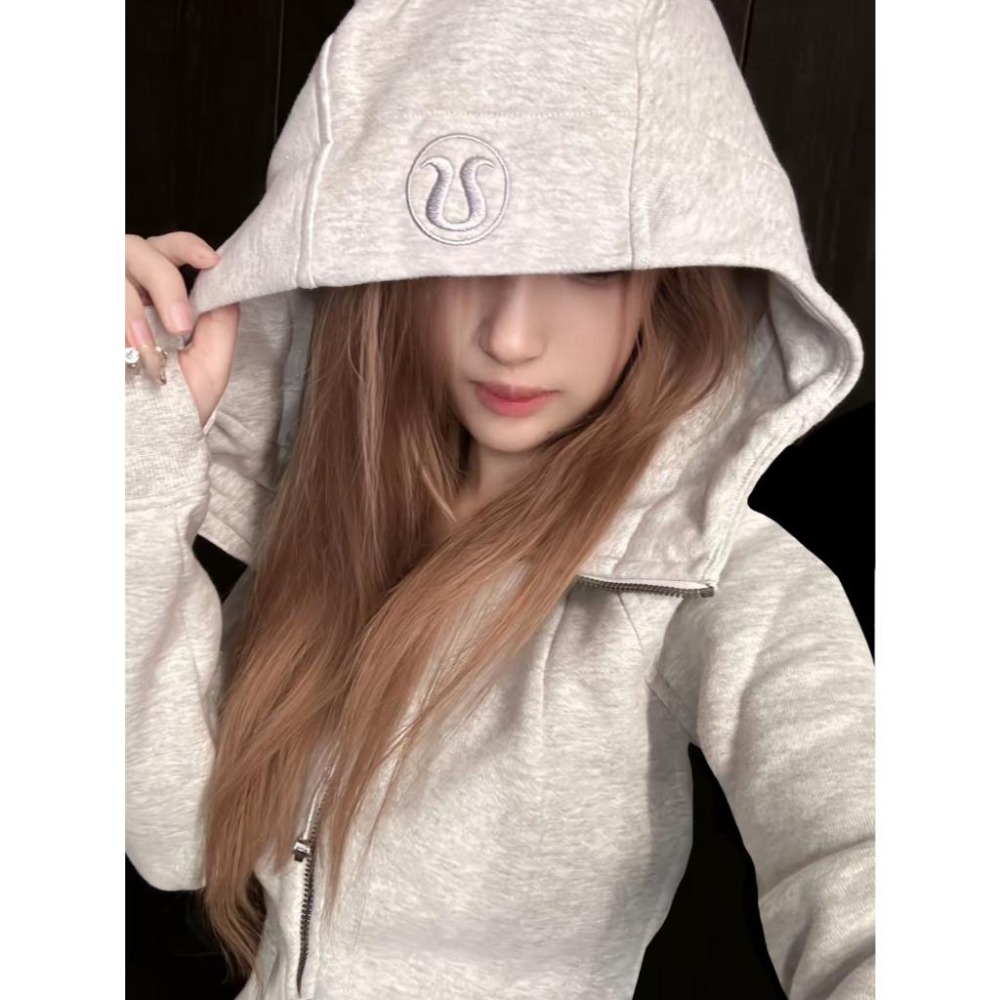 【季得運動】Lulu lemon 秋季灰白色標刺繡 短款 拉鍊外套 灰白色 *S-L。509107C-細節圖2