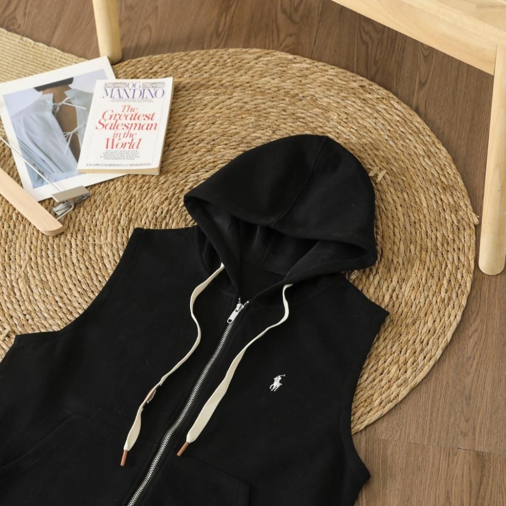 【季得運動】Polo Ralph Lauren刺繡女款連帽背心 黑 白 灰 紅 *M-XL。50930C-細節圖4