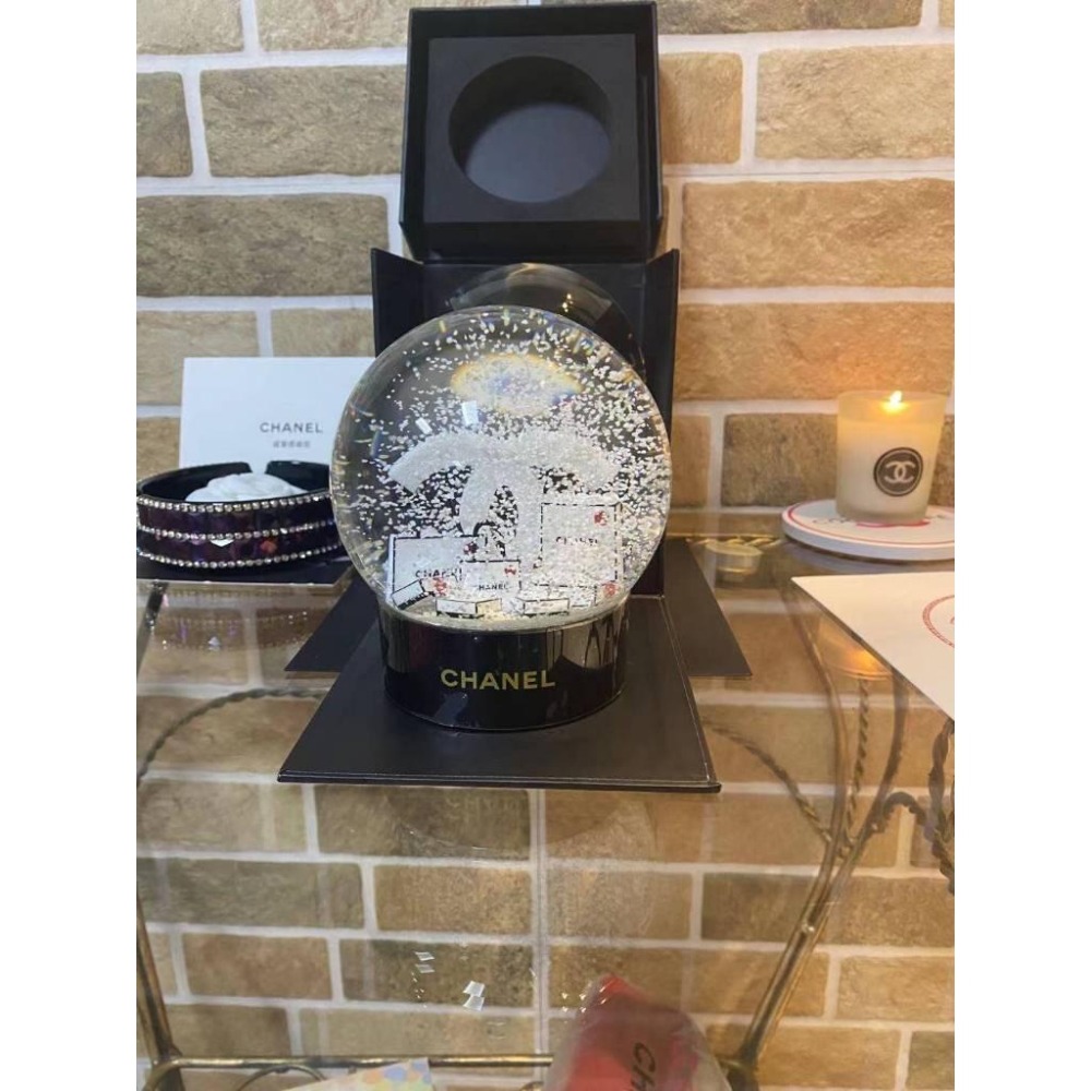【季得運動】CHANEL 香奈兒LOGO禮盒雪花水晶球。50810A-細節圖2