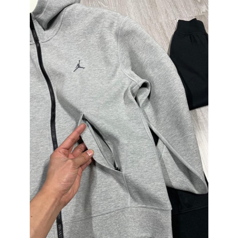 【季得運動】NBA Jayson Tatum同款 jordan 基礎外套 黑 灰 *M-2XL 。50981C-細節圖3