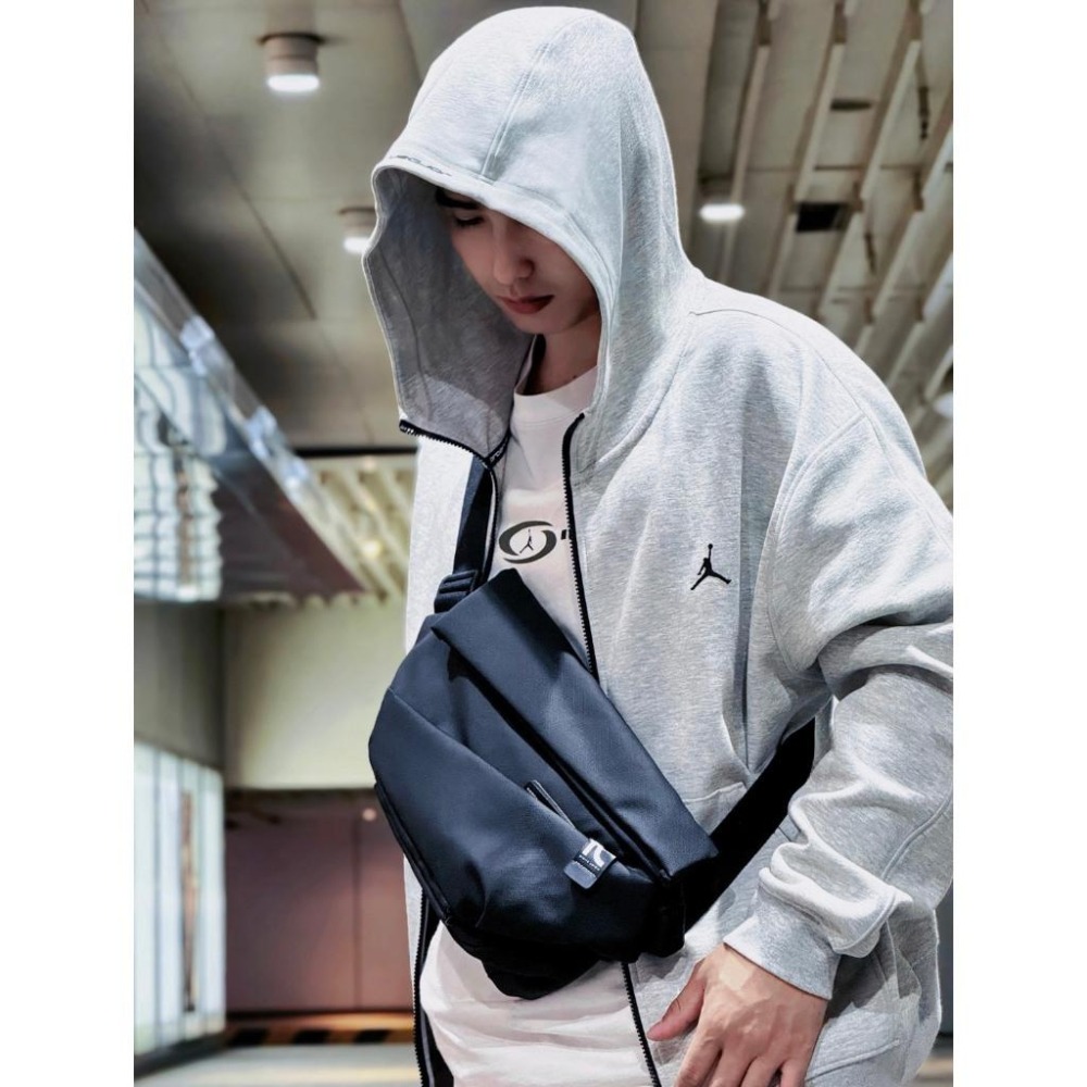 【季得運動】NBA Jayson Tatum同款 jordan 基礎外套 黑 灰 *M-2XL 。50981C-細節圖6