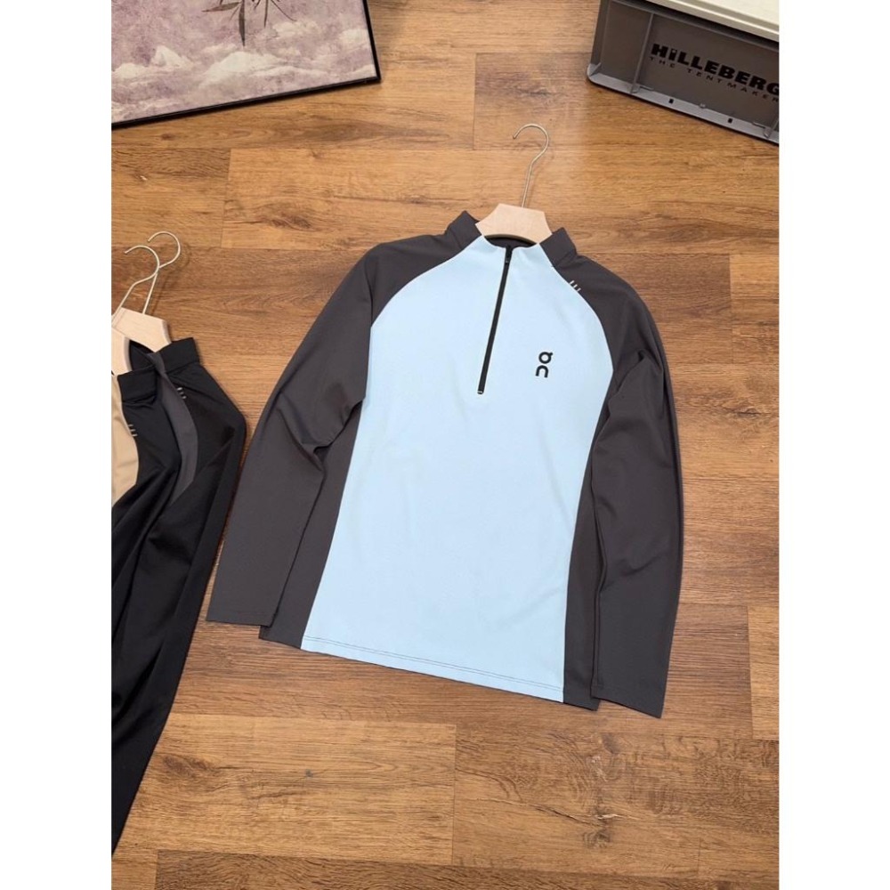 【季得運動】on昂跑2025年新款半拉鍊立領休閒長袖 黑灰 卡其黑 藍黑 藍白*M-3XL。50951C-細節圖3