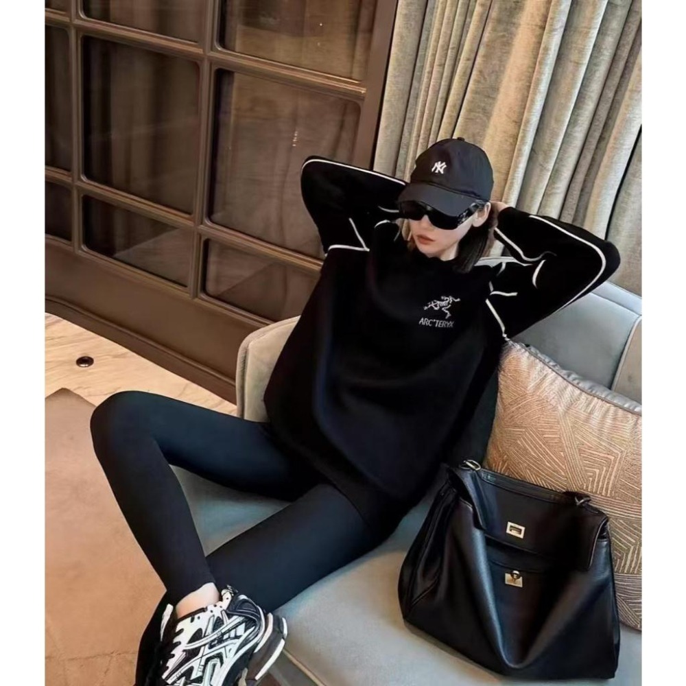 【季得運動】始祖鳥/ARC＇TERYX秋季新款撞色線條重磅圓領寬鬆版型 *M-XL。50986C-細節圖3