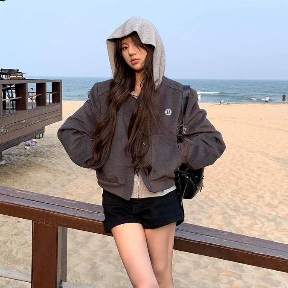 【季得運動】Lululemon 棒球外套 灰色＊S~L。50983C-細節圖5